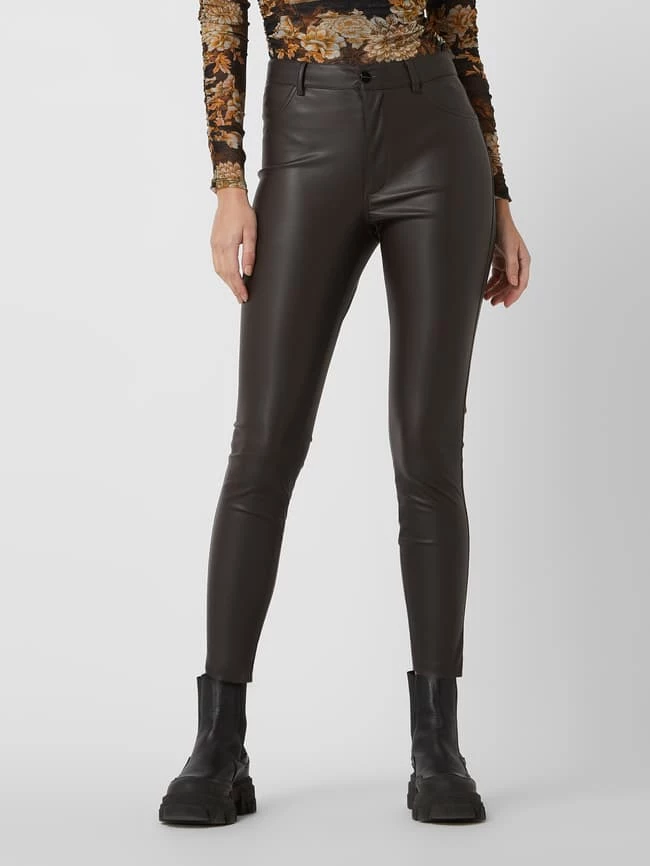 Marciano Guess Skinny Fit Hose In Leder-Optik Modell 'Nova' - Dunkelbraun – Bild 4