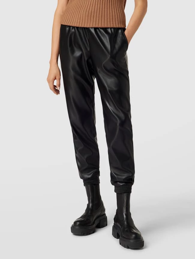 BOSS Hose In Leder-Optik Modell 'Tafeja' - Schwarz – Bild 4