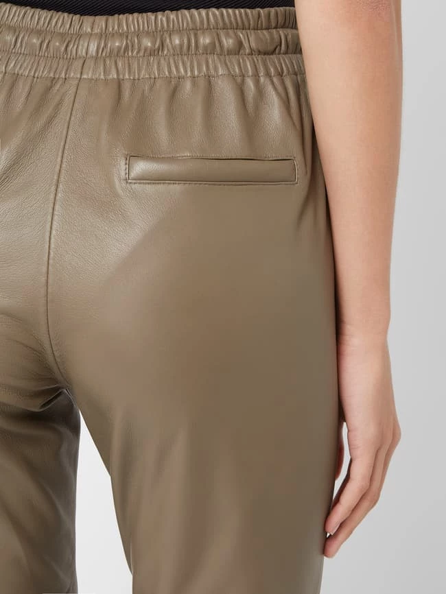 Oakwood Culotte Aus Leder Modell 'Gift' - Taupe – Bild 3